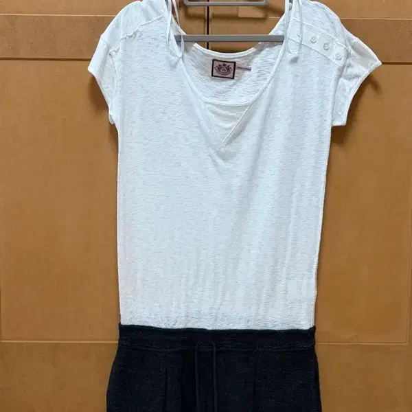 쥬시꾸뛰르 점프수트