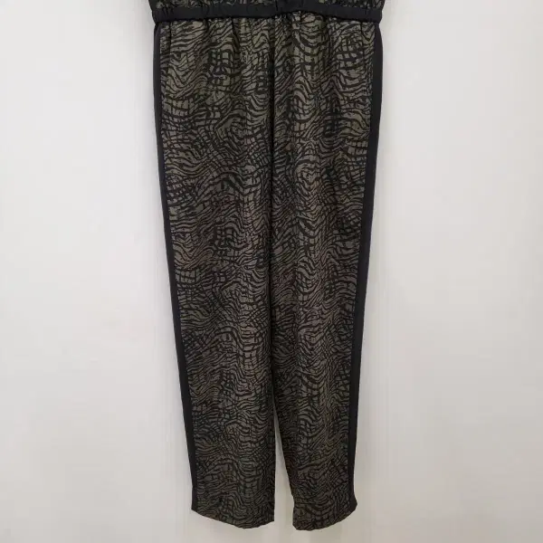 iro 이로 민소매 점프수트 - 3번째 이미지