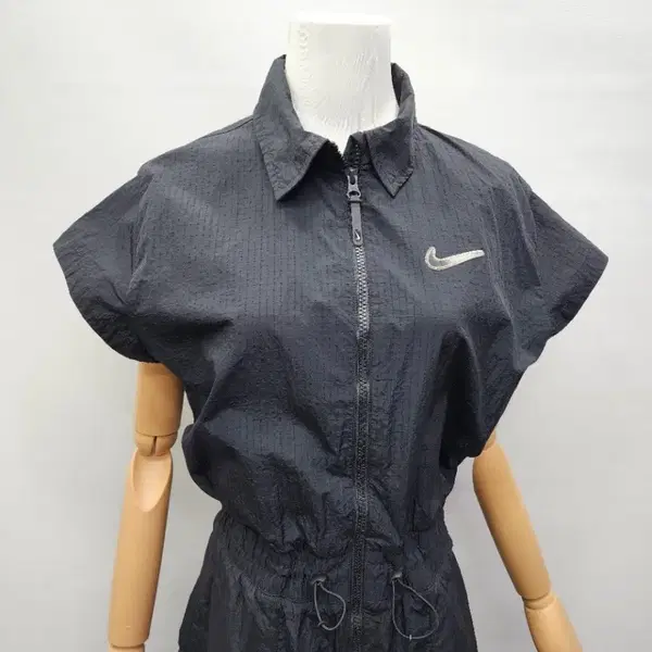 22년 나이키 Nike 스우시 로고 점프슈트 55 66가능 새상품수준 - 2번째 이미지