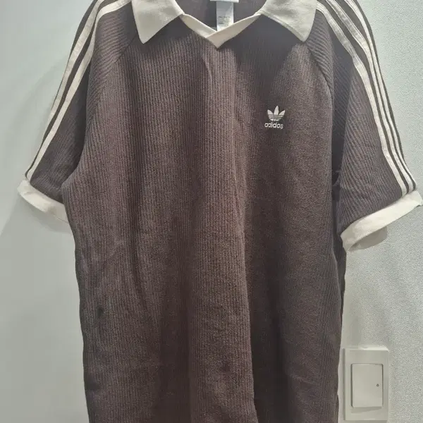 아디다스 브라운 와플 반팔 카라티 2XL
