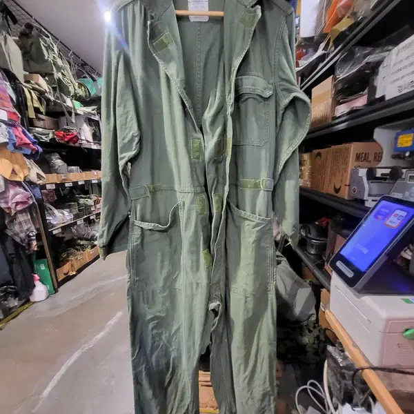 90년대 미군 코튼 사틴 커버올 점프슈트 OD Green