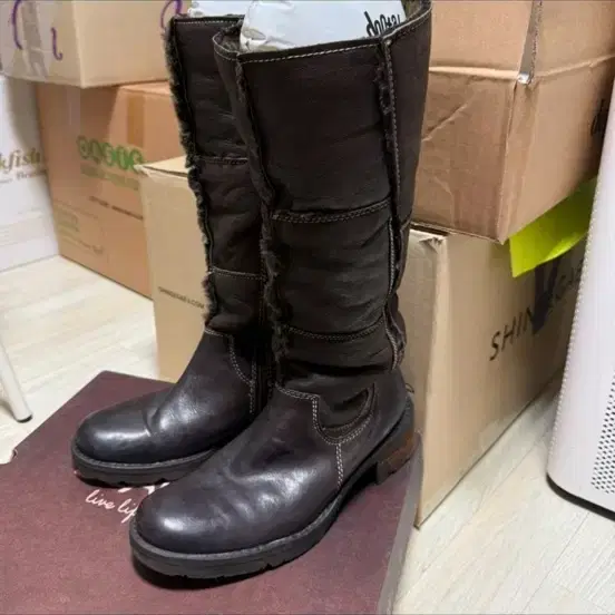 마나스디자인 빈티지느낌 가죽 털 롱부츠