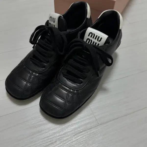 miumiu 미들힐