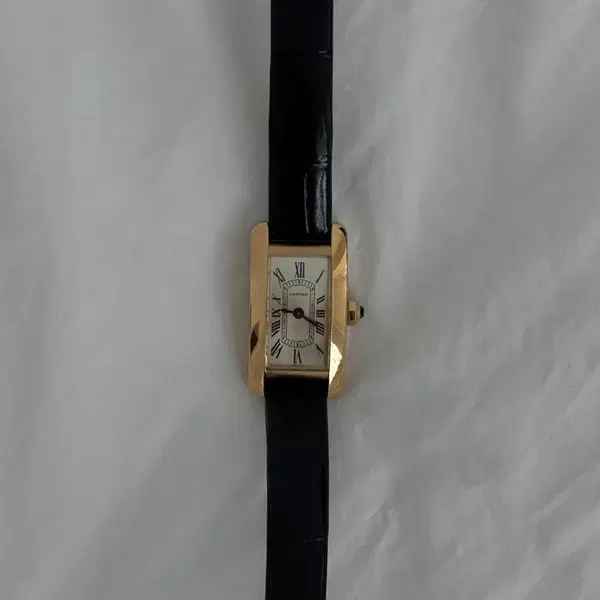 까르띠에 탱크 아메리칸 미니 옐로우 골드 (Cartier Tank Americaine Mini) - 6번째 이미지