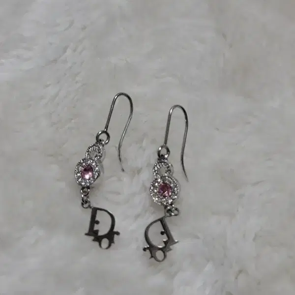 정품 디올 귀걸이