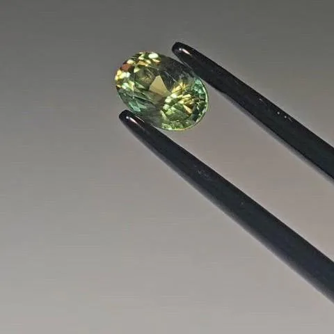 1.18ct 천연 비가열 옐로우 그린 사파이어 원석 나석 - 2번째 이미지