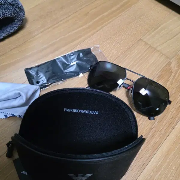 알마니 선글라스 팝니다
