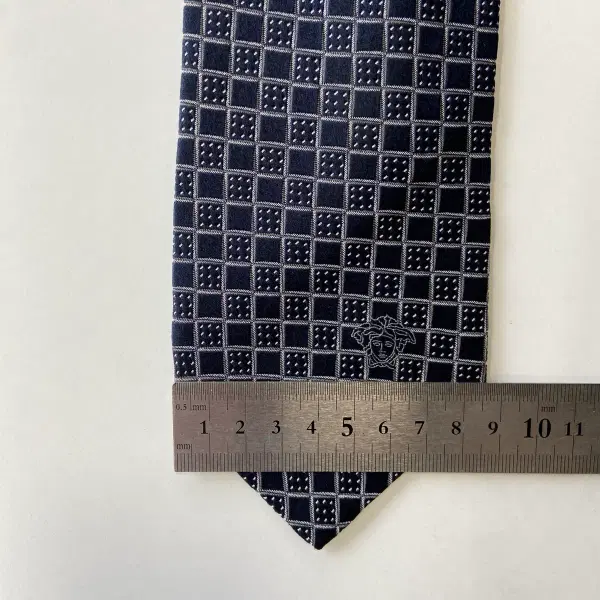 Versace 베르사체 심플로고 정품 명품 넥타이 8.6cm - 8번째 이미지
