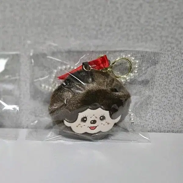 몬치치 얼굴 인형 키링 (소품샵 구매)