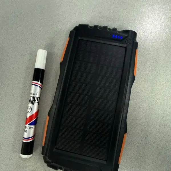 태양광 충전 보조배터리 42800mAh