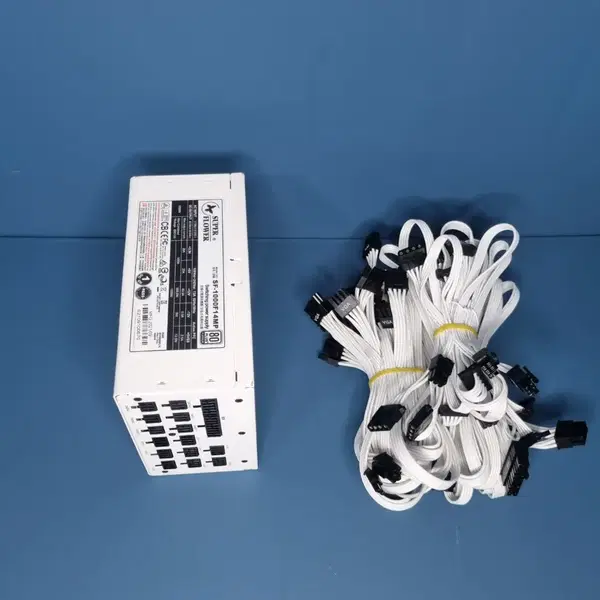 슈퍼플라워 슈플 SF-1000F14MP 1000W 플레티넘 화이트