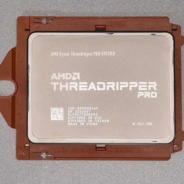 AMD 라이젠 스레드리퍼 PRO 5975WX (샤갈 프로)
