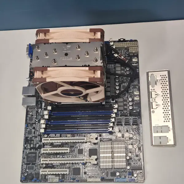 ASUS Z11PA-U12 + 인텔 XEON GOLD 6130