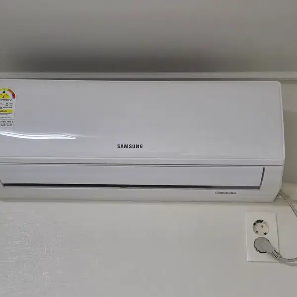 삼성 인버터 1등급 무풍 7평 9평 10평 에어컨 팝니다 - 1번째 이미지