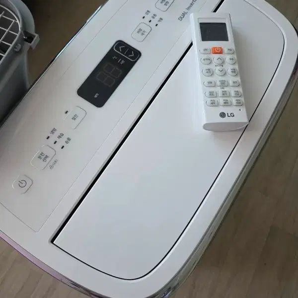 lg 이동식 에어컨 팔아요 - 2번째 이미지