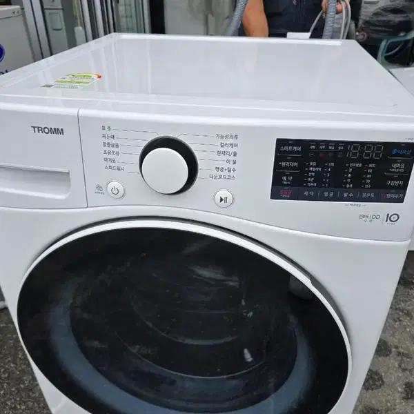 엘지 드럼세탁기 24키로 24년12월 수도권무료배송 - 3번째 이미지
