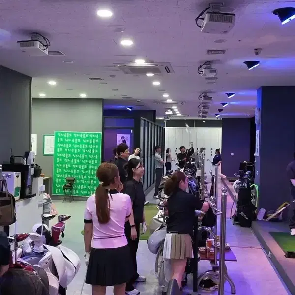 전국에서 찾아오는 유명 골프연습장 양도합니다 (입지/수익성 최상)