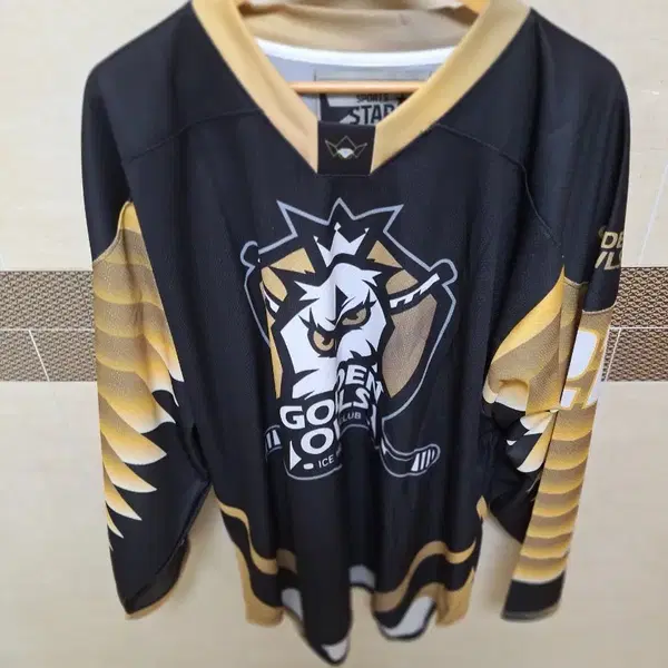 # GOLDEN OWLS 유니폼(XL)