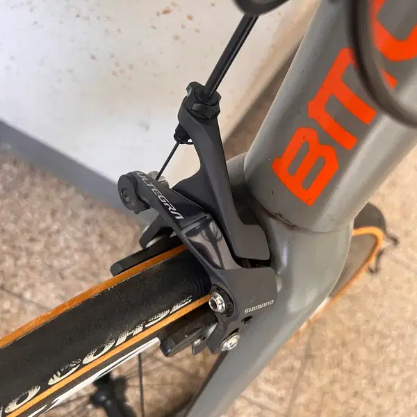 BMC 팀머신 SLR02 로드 자전거 - 10번째 이미지