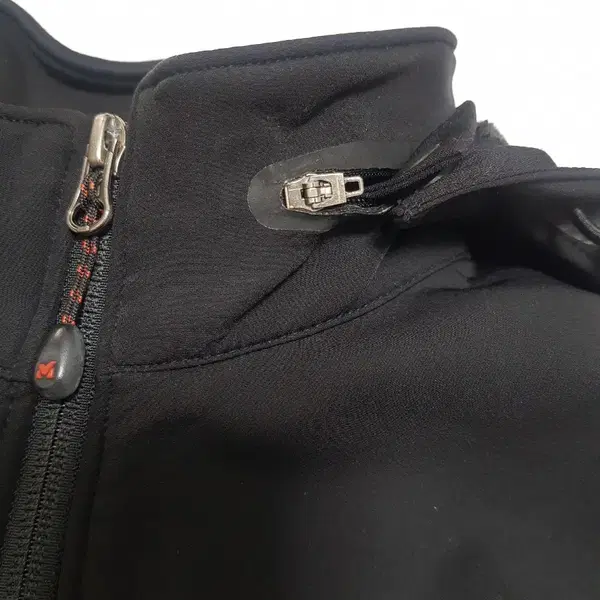 MILLET outdoor 밀레 블랙 후드 아웃도어 등산 자켓 밀레 블랙 후드 자켓 등산의류 등산복 의류 안감 기모 - 7번째 이미지