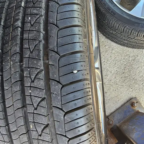 그랜저 HG 순정 245 45 18인치 휠타이어 tpms 있음 (쏘나타,K7,K5 가능) - 7번째 이미지
