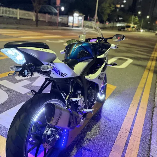 스즈키 gsxr125 풀튜닝 판매합니다. - 6번째 이미지