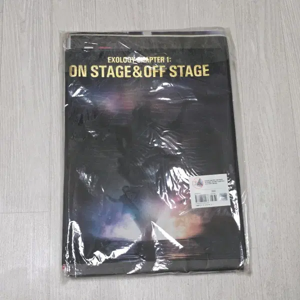 엑소 화보집 EXOLOGY CHAPTER 1: ON STAGE & OFF