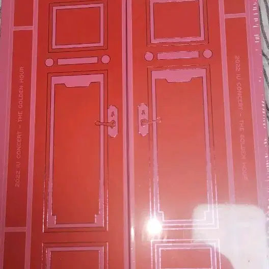 아이유 골든아워 DVD 미개봉 판매
