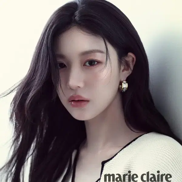 (새상품) <이사랑통역되나요?><환혼>배우 고윤정님 샤넬화보가 실린 마리끌레르 잡지 양도 - 6번째 이미지