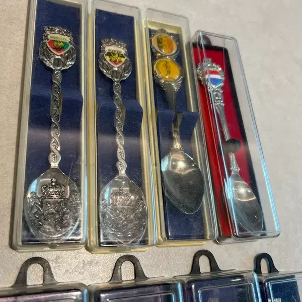 유럽 빈티지 앤틱 스푼 8점 케이스포함 - 4번째 이미지