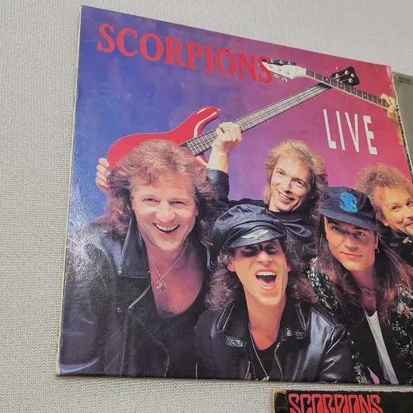Scorpions 라이브 / Love Drive 등 LP 3종 세트 일괄판매 - 2번째 이미지