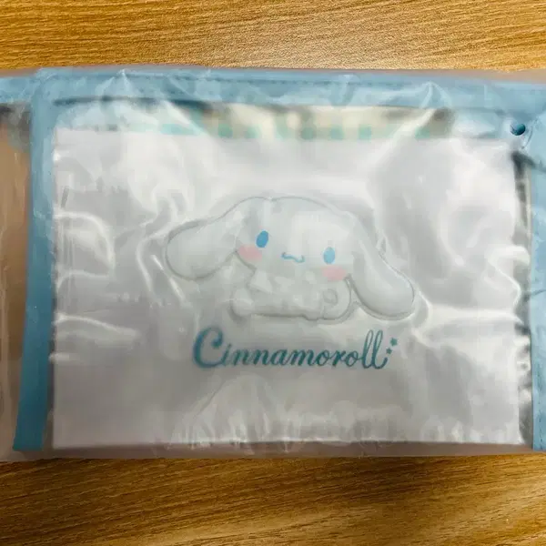 시나모롤 투명파우치 팝니다