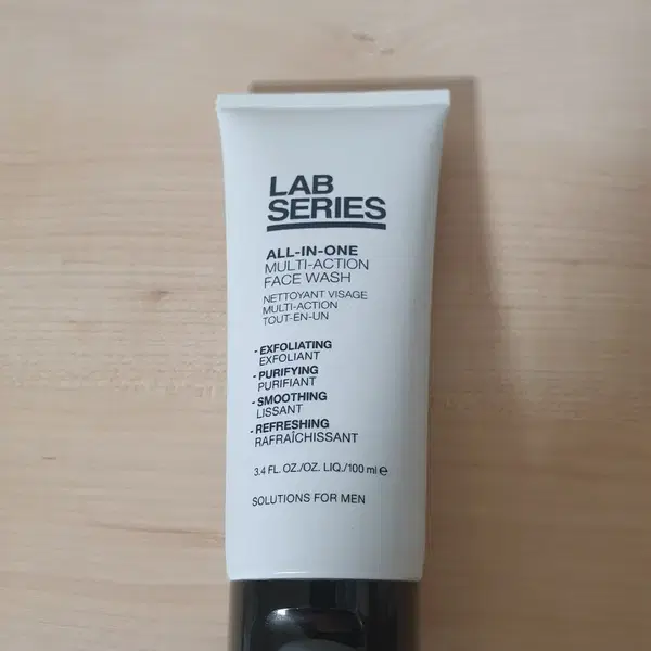 정품 새상품)랩시리즈 멀티 액션 훼이스 워시 100ml