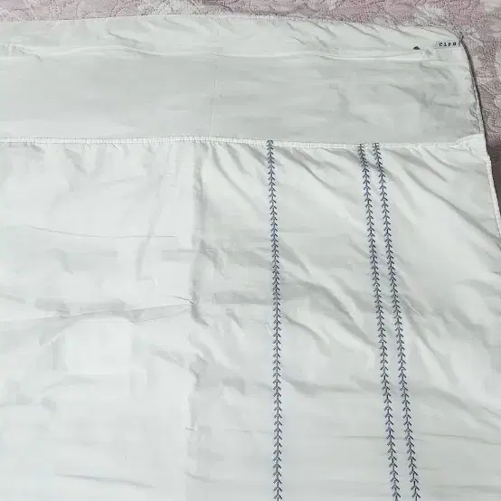 화이트 프릴 차렵 이불 Q - 7번째 이미지