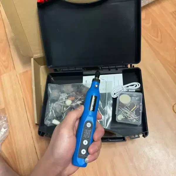 셀프DIY공예 Led조명 핸드 무선 조각기 +파츠115개 포함