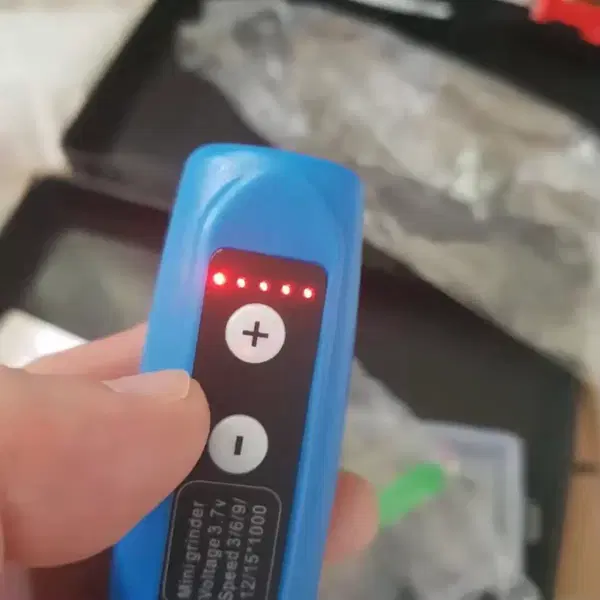 셀프DIY공예 Led조명 핸드 무선 조각기 +파츠115개 포함 - 3번째 이미지
