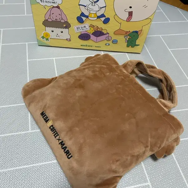 (빠른판매)마루는 강쥐! 메가커피 돗자리 세트 판매합니댱!! - 3번째 이미지